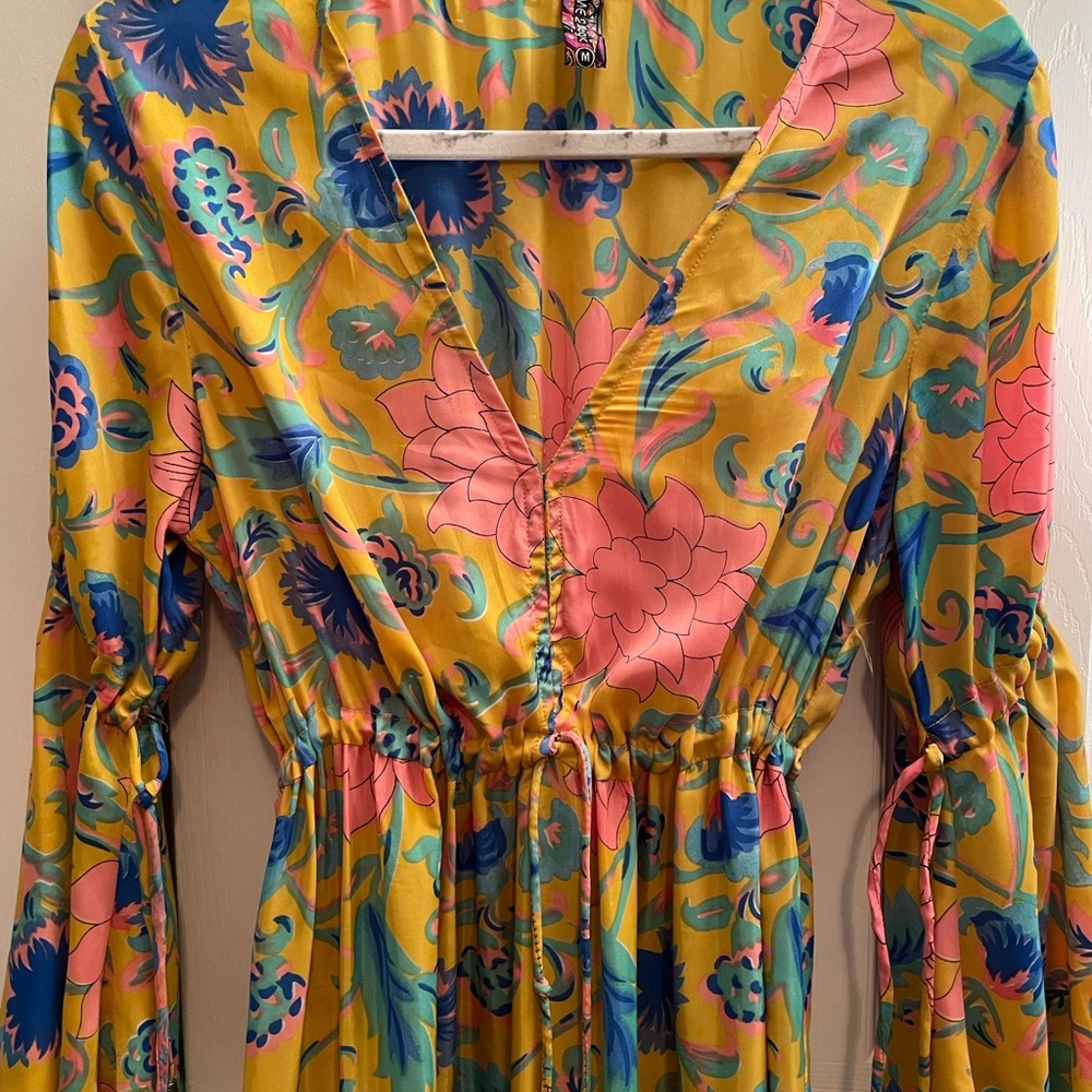 Vibrant Floral Maxi Dress with Bell Sleeves - Picture 5 of 9